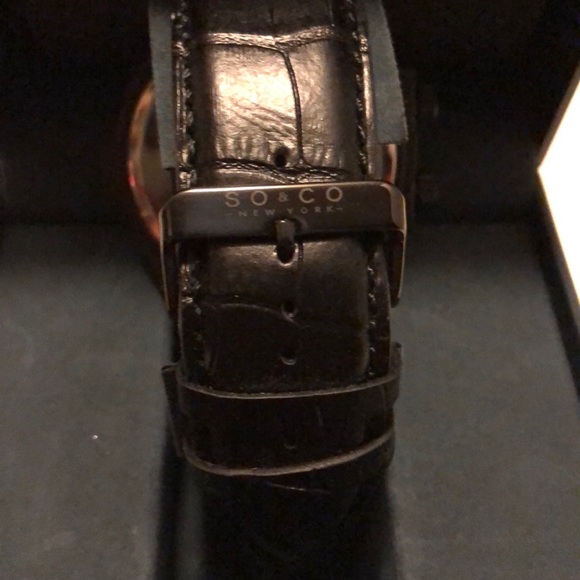 Watch - Picture 2 of 2